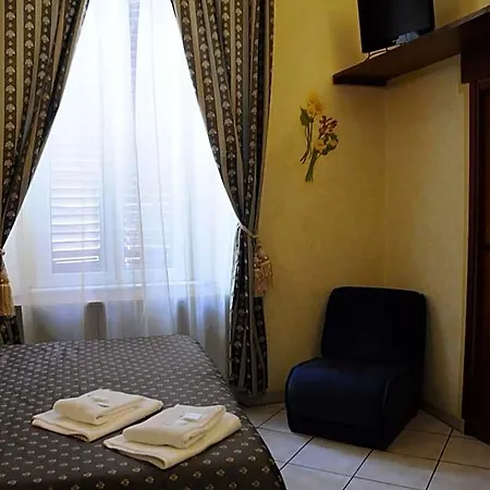 Farini Hotel 2*