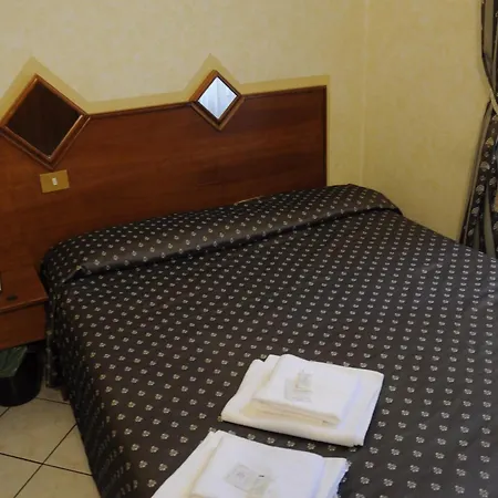 Hotel Farini Rome